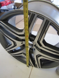 Mercedes Benz ML63  ML AMG - Alloy Wheel - 1644015302